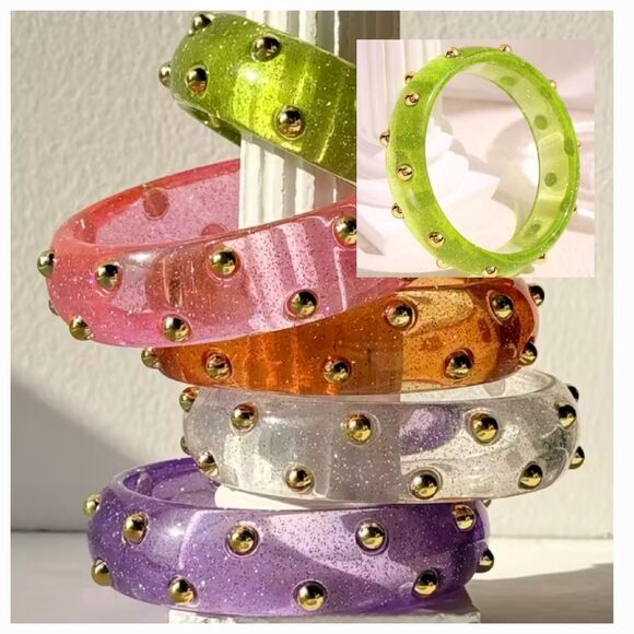 New FREE PEOPLE Pink Studded Resin Bangle Bracelet In Green - Picture 1 of 8